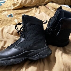 Men’s under Armour Tactical boots